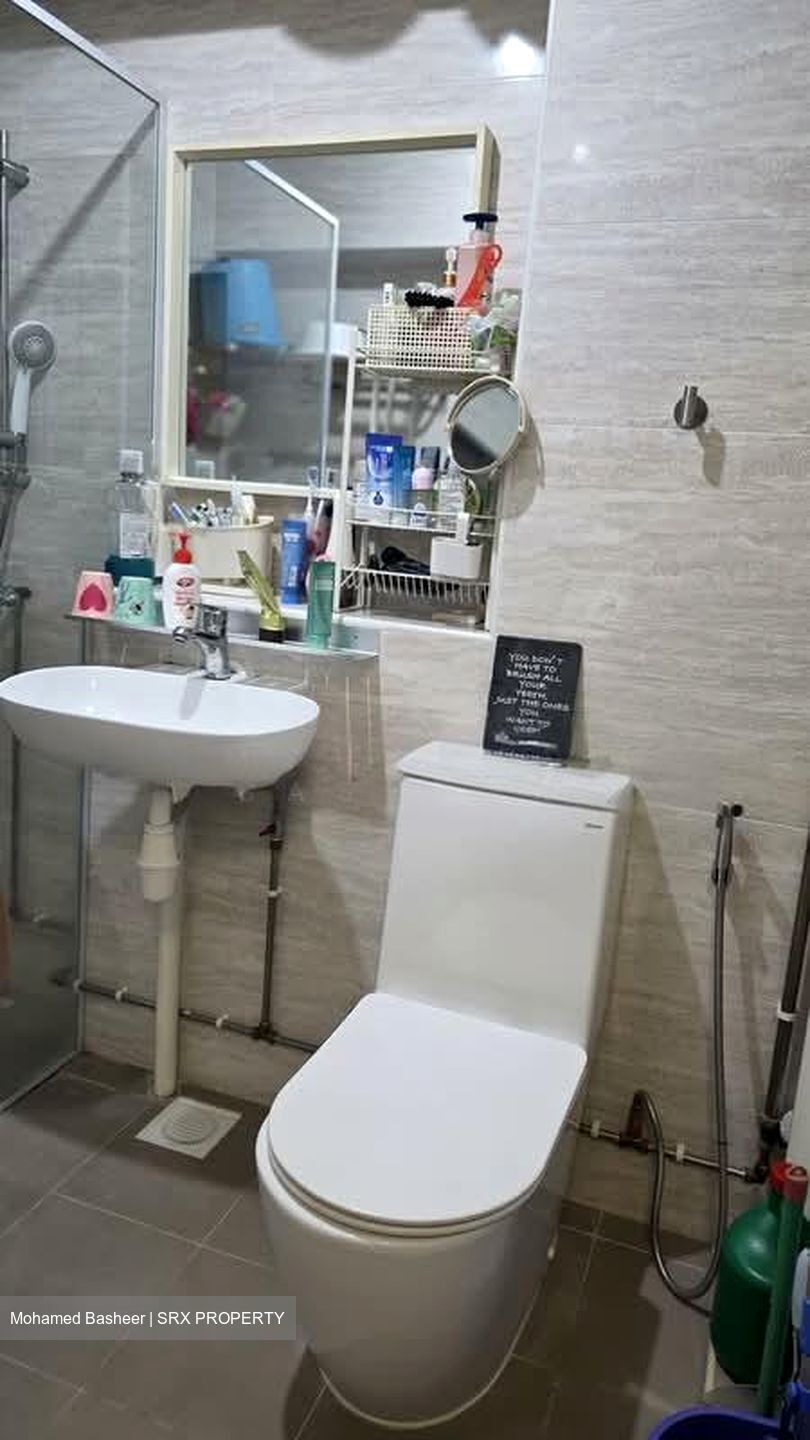 Blk 230J Tampines Street 21 (Tampines), HDB Executive #574030271